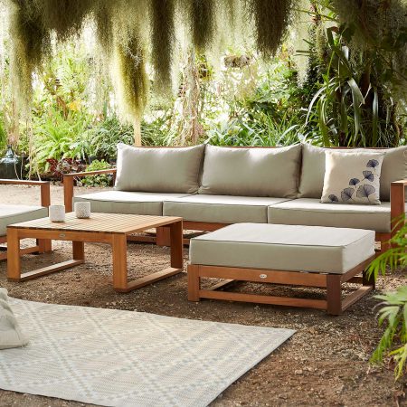 Mendoza outdoor lounge ++